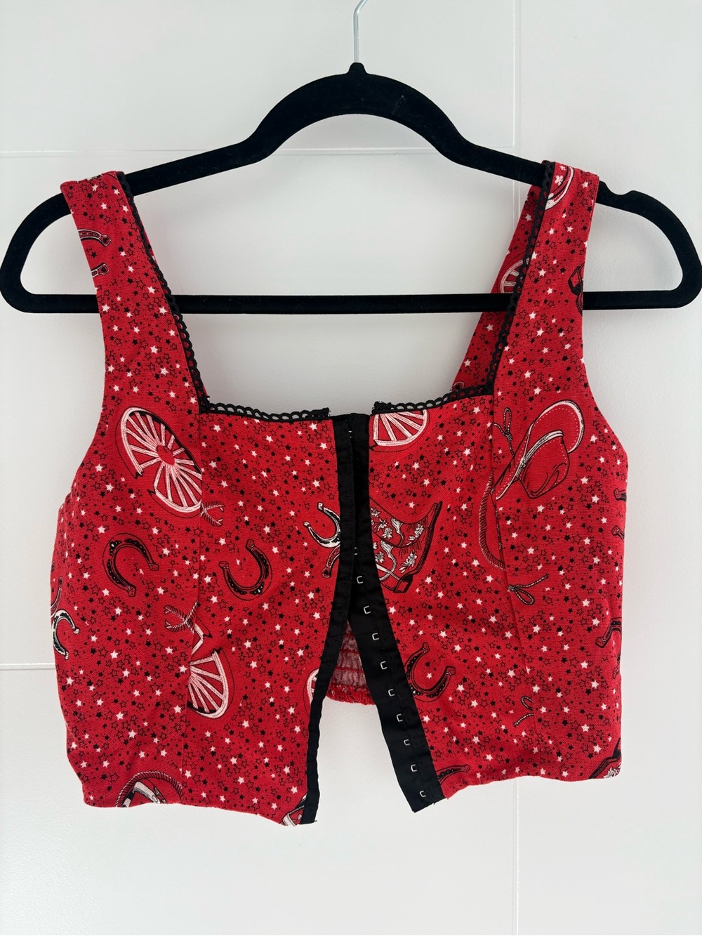 Monteau Red Paisley & Star (Western Style) Hook-Front Crop Top